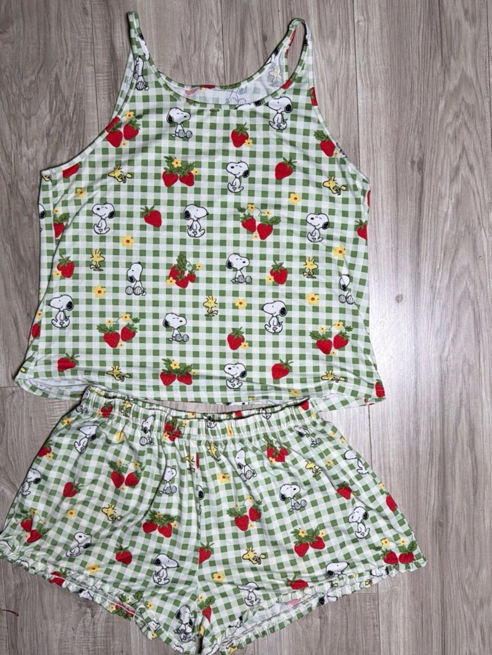 Peanuts Green Gingham Snoopy & Strawberry Sleep Set